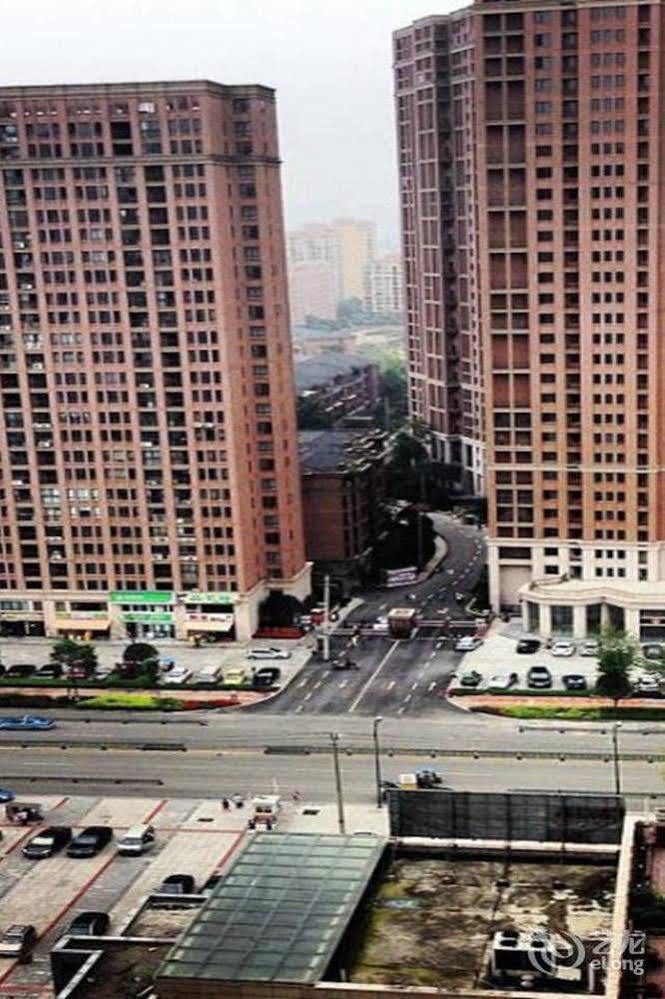 Helun Hotel Chengdú Exterior foto